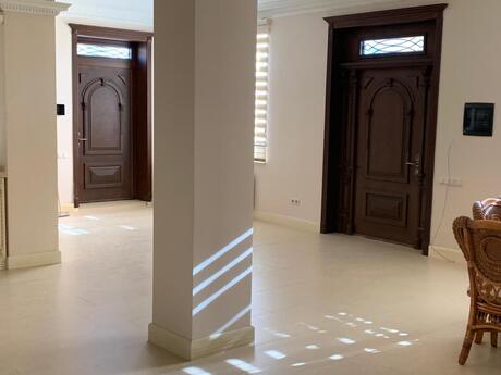 10 otaqlı həyət evi, 800 m², Şüvəlan: 950 000 ₼ 3