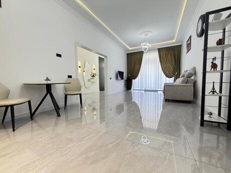 3 otaqlı həyət evi/bağ evi - Novxanı q. - 95 m²