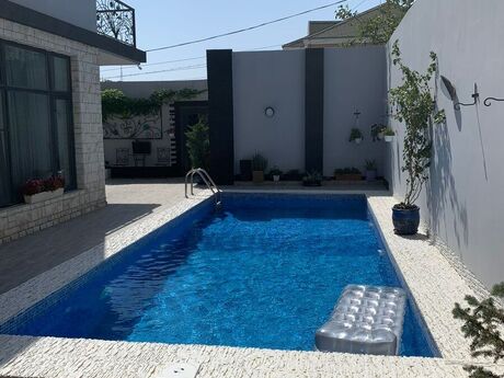 6 otaqlı həyət evi/bağ evi - Badamdar q. - 300 m²