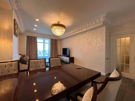 4 otaqlı mənzil, 209 m², Grand Hayat: 790 000 ₼ 5