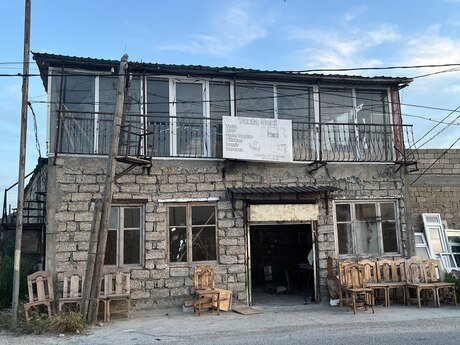 Qala q.