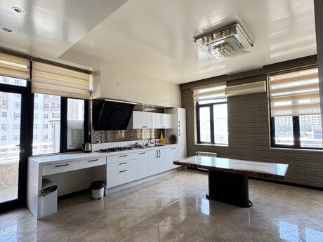 4-комнатная квартира, 220 м², İnşaatçılar: 450 000 ₼ 4