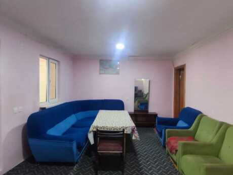 2 otaqlı həyət evi/bağ evi - Memar Əcəmi m. - 50 m²