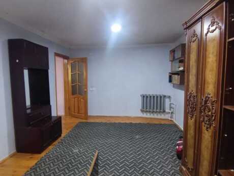 2 otaqlı həyət evi/bağ evi - Memar Əcəmi m. - 50 m²