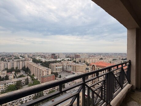 Elan №6200637 - Bakı, Bakıxanov q., 3 otaqlı, 137 m², 20/22 mərtəbə