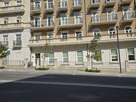Office for sale in Şah İsmayıl Xətai, 106 m², 550 000 AZN, photo 2 / 11