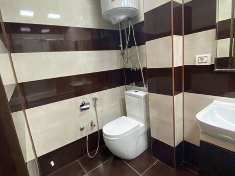 2 otaqlı köhnə tikili - 28 May m. - 56 m²