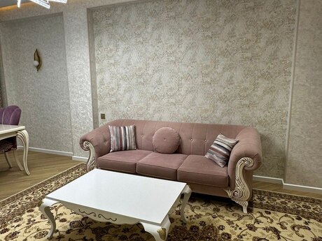 3 otaqlı yeni tikili - Binəqədi r. - 142 m²
