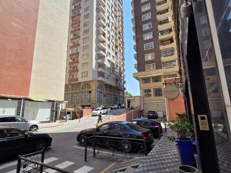 Badamdarda 3 otaqlı yeni tikili mənzil satılır, 122 m², 365 000 AZN, şəkil 2 / 11