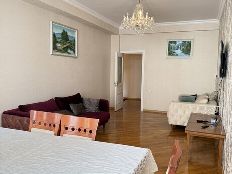2-room apartment for rent, 90 m², Elmlər Akademiyası: 900 ₼/mo 2