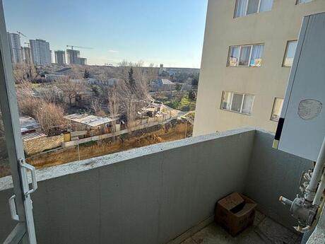 1 otaqlı yeni tikili - İnşaatçılar m. - 60 m²