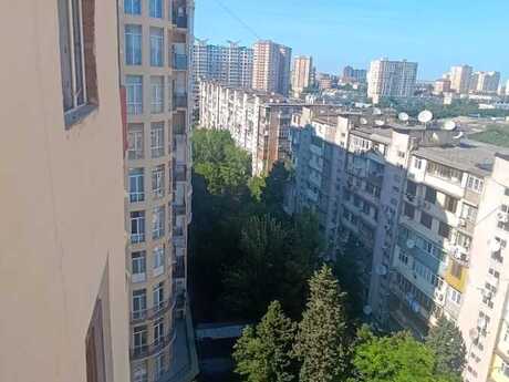 4-комнатная квартира, 150 м², Azadlıq Prospekti: 300 000 ₼ 3