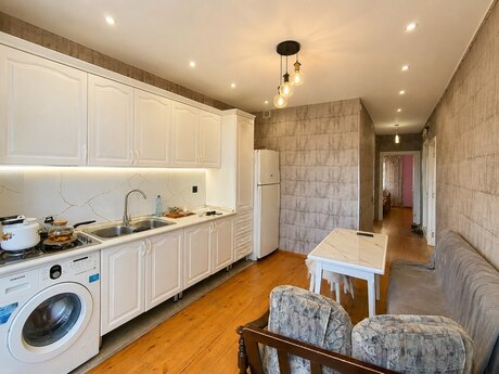Объявление №6201254 - Баку, м. 8 ноября, 2-комн., 65 м², 8/9 этаж