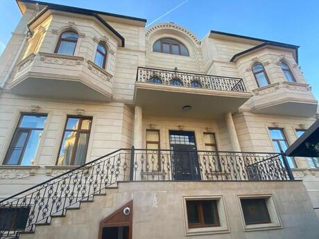 10 otaqlı həyət evi/bağ evi - Nəsimi m. - 1280 m²