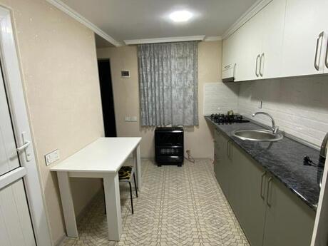 Səbaildə 2 otaqlı köhnə tikili mənzil satılır, 40 m², 125 000 AZN, şəkil 2 / 10