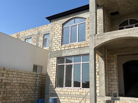 4 otaqlı həyət evi/bağ evi - Badamdar q. - 370 m²