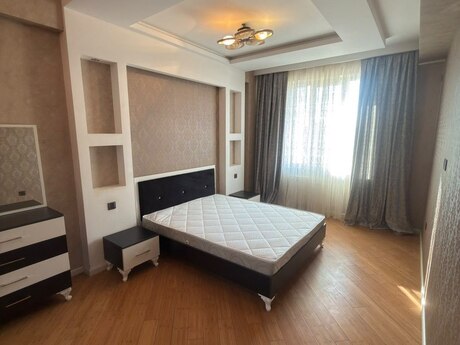 Elan №6201515 - Bakı, Memar Əcəmi m., 3 otaqlı, 126 m², 7/18 mərtəbə