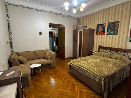 3-комн. вторичка - м. Ичеришехер - 105 м²