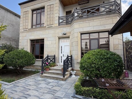 5 otaqlı həyət evi/bağ evi - Mərdəkan q. - 300 m²