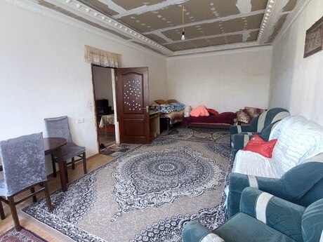 5 otaqlı həyət evi/bağ evi - Kürdəxanı q. - 180 m²