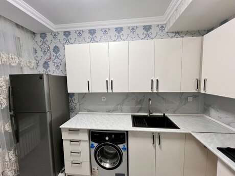 1 otaqlı yeni tikili - İnşaatçılar m. - 60 m²