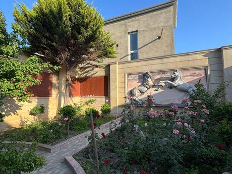 5 otaqlı həyət evi, 525 m², Qaraçuxur: 650 000 ₼ 2