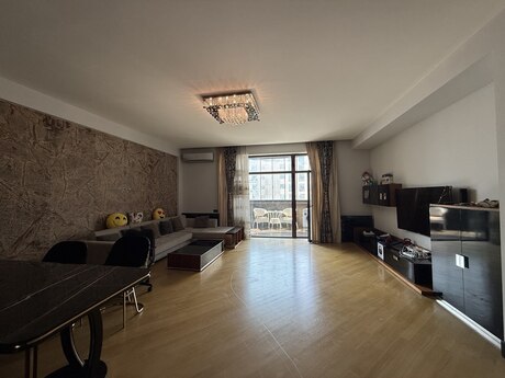 4 otaqlı mənzil, 210 m², Nəsimi: 700 000 ₼ 3