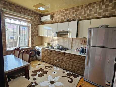 6 otaqlı həyət evi, 200 m², Yeni Ramana: 125 000 ₼ 4