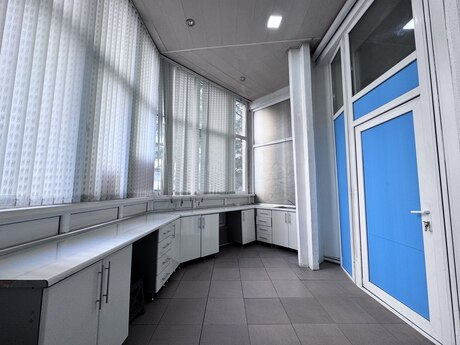 Obyekt - Nizami m. - 190 m²