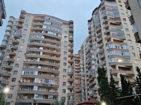 м. Элмляр Академиясы