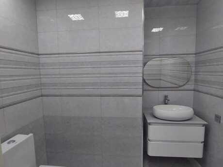 2-room apartment, 105 m², Azadlıq Prospekti: 270 000 ₼ 5