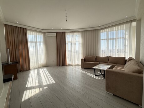 Elan №6202697 - Bakı, İnşaatçılar m., 3 otaqlı, 130 m², 17/18 mərtəbə