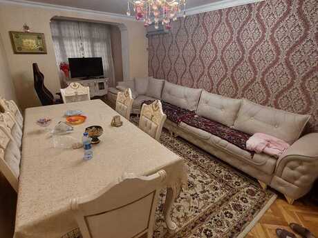Elan №6202905 - Bakı, 28 May m., 3 otaqlı, 80 m², 2/5 mərtəbə
