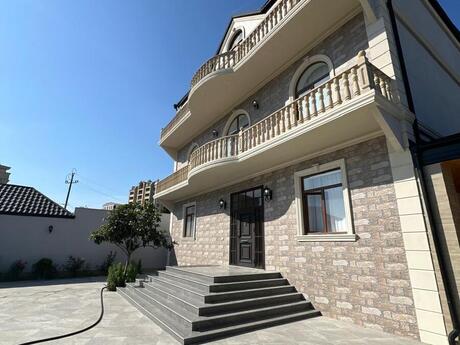 9 otaqlı həyət evi/bağ evi - Bakıxanov q. - 415 m²