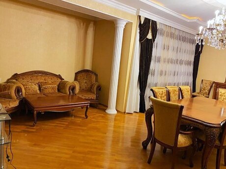 Объявление №6203328 - Баку, м. 8 ноября, 5-комн., 186 м², 10/19 этаж