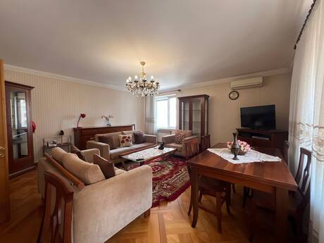 Elan №6203376 - Bakı, Elmlər Akademiyası m., 4 otaqlı, 140 m², 7/17 mərtəbə