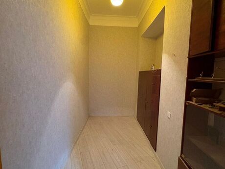 3 otaqlı köhnə tikili - İçəri Şəhər m. - 90 m²