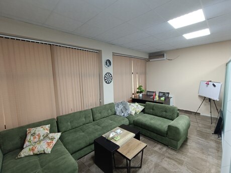 Elan №6203395 - Bakı, Şah İsmayıl Xətai m., 4 otaqlı, 130 m²
