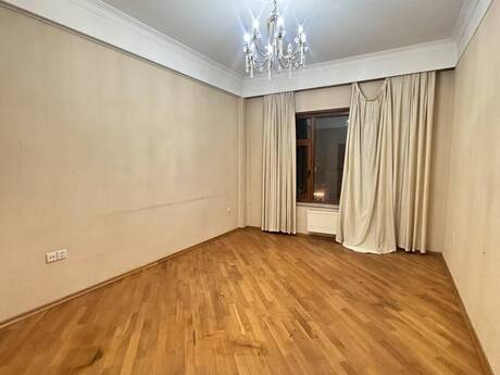 3 otaqlı ofis - Sahil m. - 130 m²