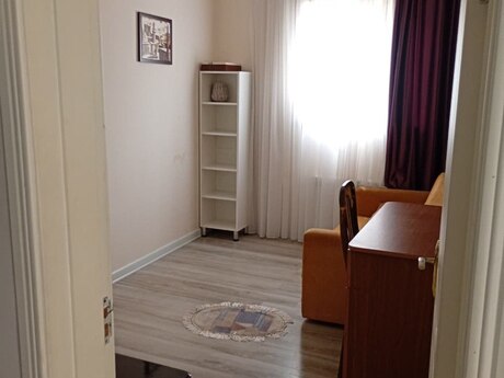 3 otaqlı həyət evi/bağ evi - İnşaatçılar m. - 90 m²
