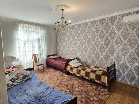 3 otaqlı həyət evi/bağ evi - Köhnə Günəşli q. - 100 m²