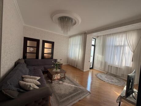 3 otaqlı mənzil, 115 m², İnşaatçılar: 280 000 ₼ 2