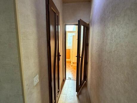 2 otaqlı köhnə tikili - İnşaatçılar m. - 55 m²
