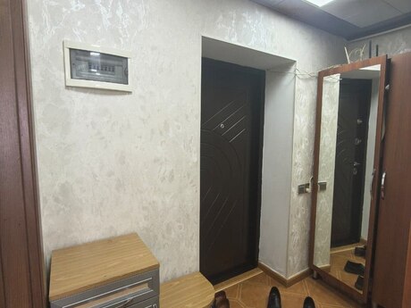2 otaqlı köhnə tikili - Elmlər Akademiyası m. - 50 m²