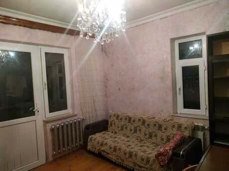2 otaqlı köhnə tikili - Yeni Günəşli q. - 50 m²