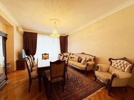 Elan №6203850 - Bakı, Nizami m., 3 otaqlı, 125 m², 20/22 mərtəbə