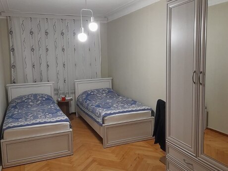 Elan №6204045 - Bakı, İçəri Şəhər m., 2 otaqlı, 50 m², 2/5 mərtəbə