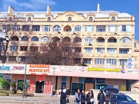 3 otaqlı köhnə tikili - Gənclik m. - 75.5 m²