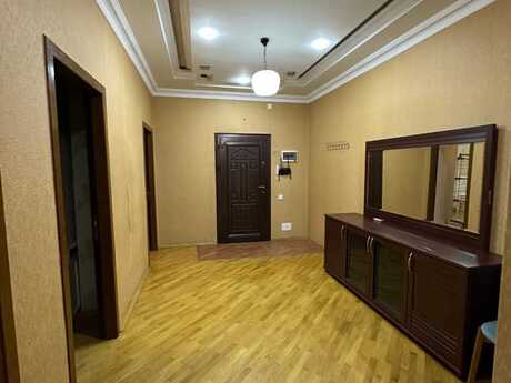 Elan №6204073 - Bakı, 8 Noyabr m., 3 otaqlı, 100 m², 2/17 mərtəbə