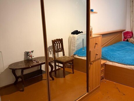 2 otaqlı köhnə tikili - Neftçilər m. - 60 m²